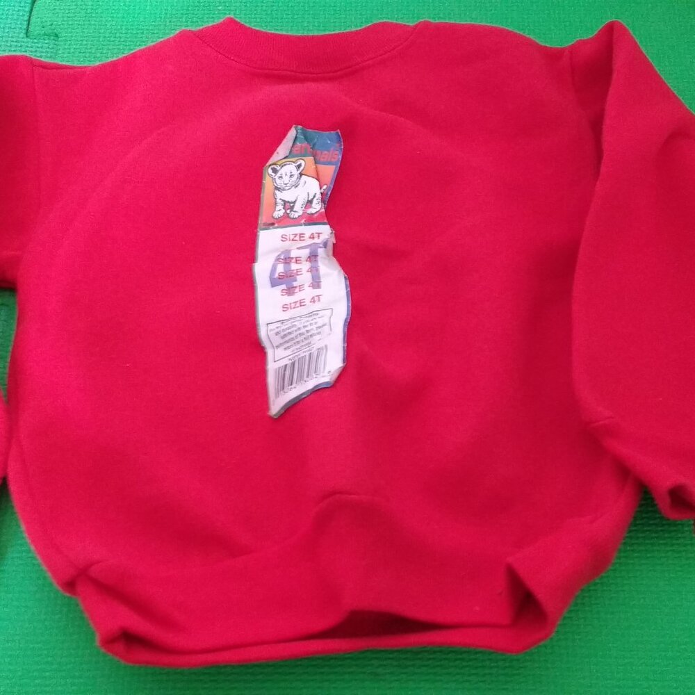 Red kid's sweater size 4 T